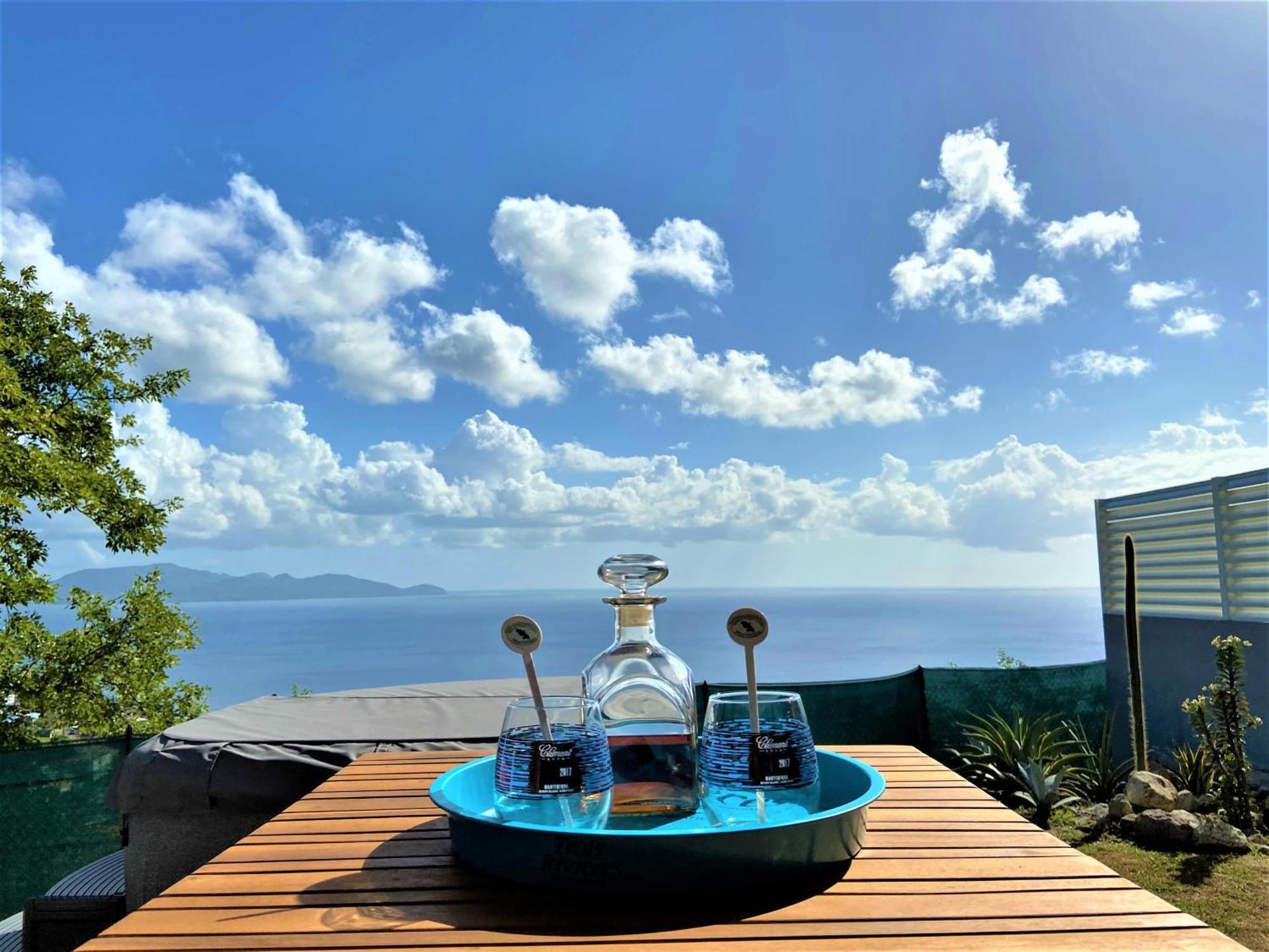 Bungalow Palbea Superieur Avec Spa Et Vue Mer Schoelcher Luaran gambar