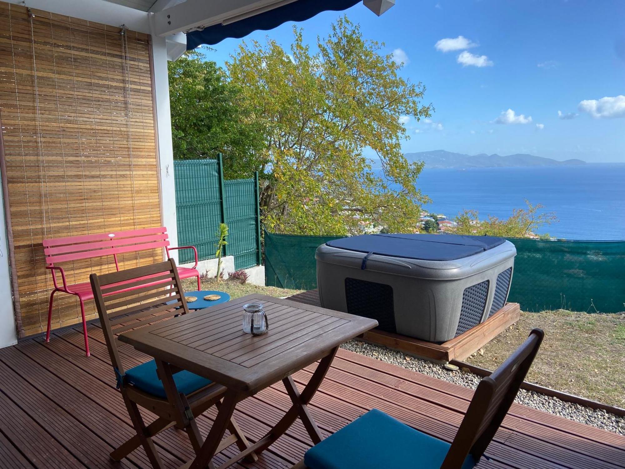 Bungalow Palbea Superieur Avec Spa Et Vue Mer Schoelcher Luaran gambar